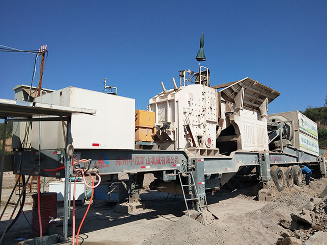 河南鞏義：中意移動破碎站處理建筑垃圾現場