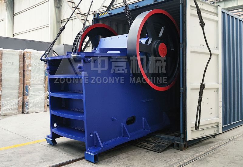 顎式破碎機.jpg 顎式破碎機