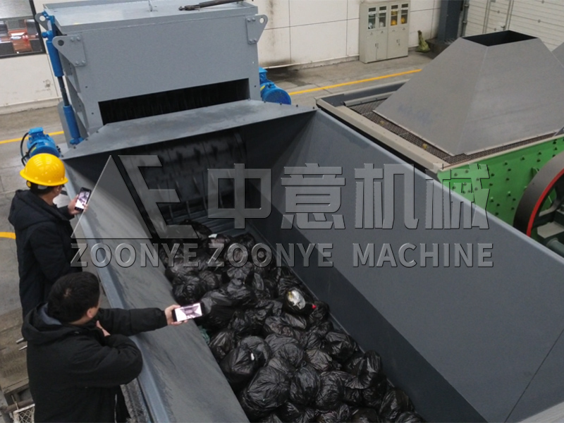 勻料破袋一體機試機